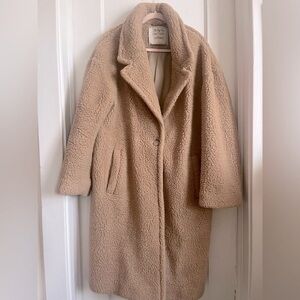 Wilfred Cozy Tan Teddy Jacket